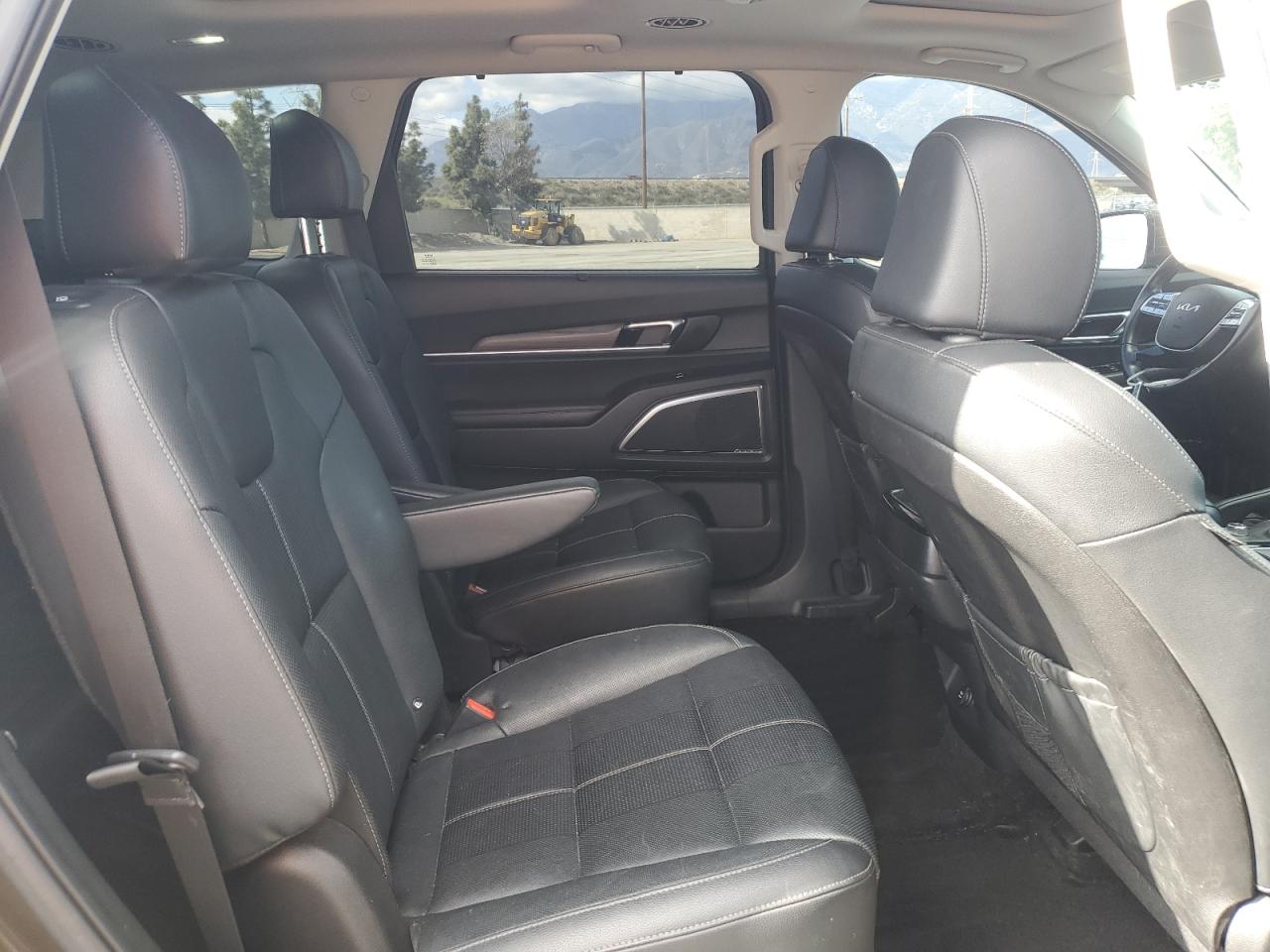 2022 Kia Telluride - Image 12