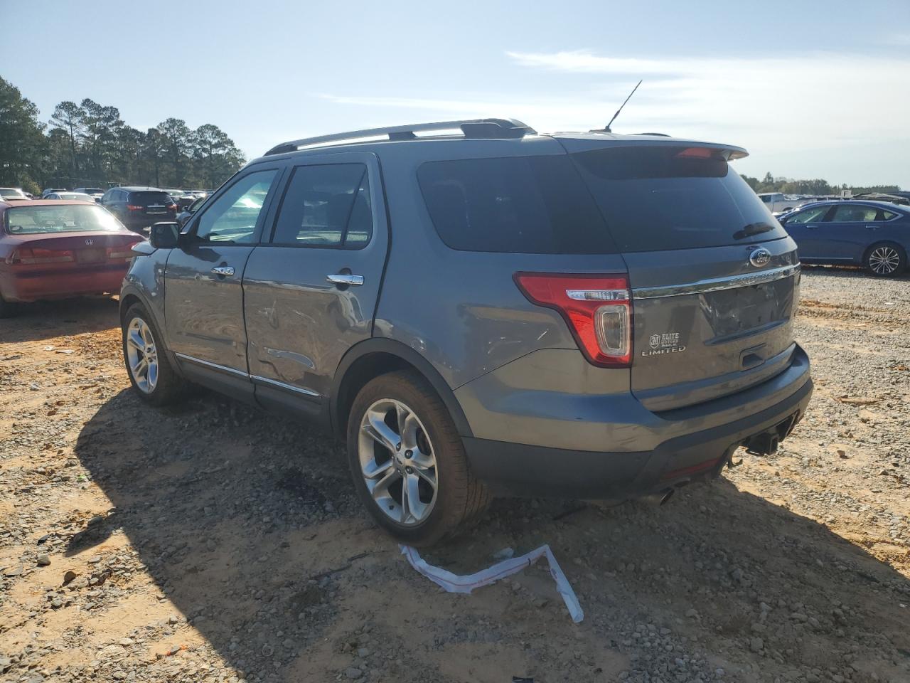 2014 Ford Explorer - Image 2
