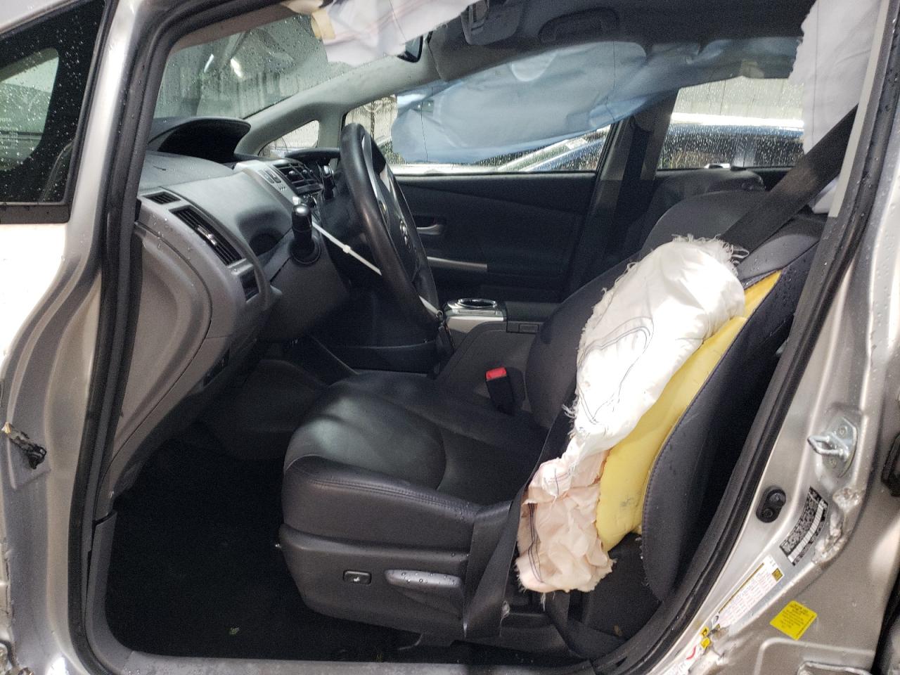2012 Toyota Prius - Image 7