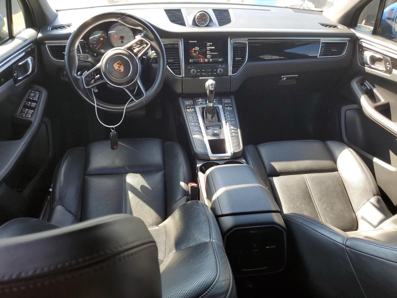 2017 Porsche Macan - Image 8