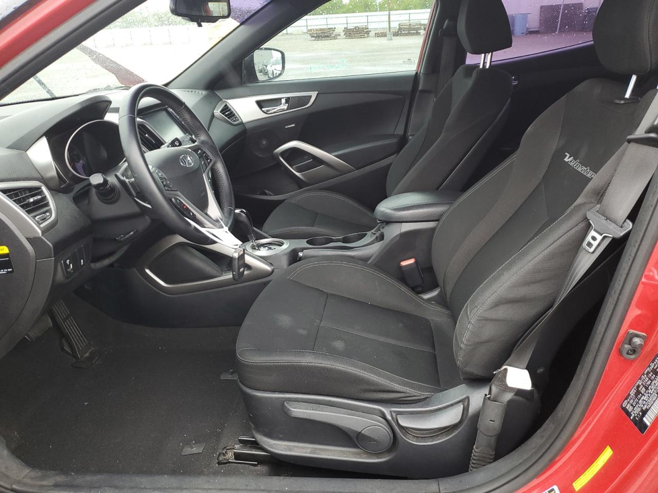 2017 Hyundai Veloster - Image 7
