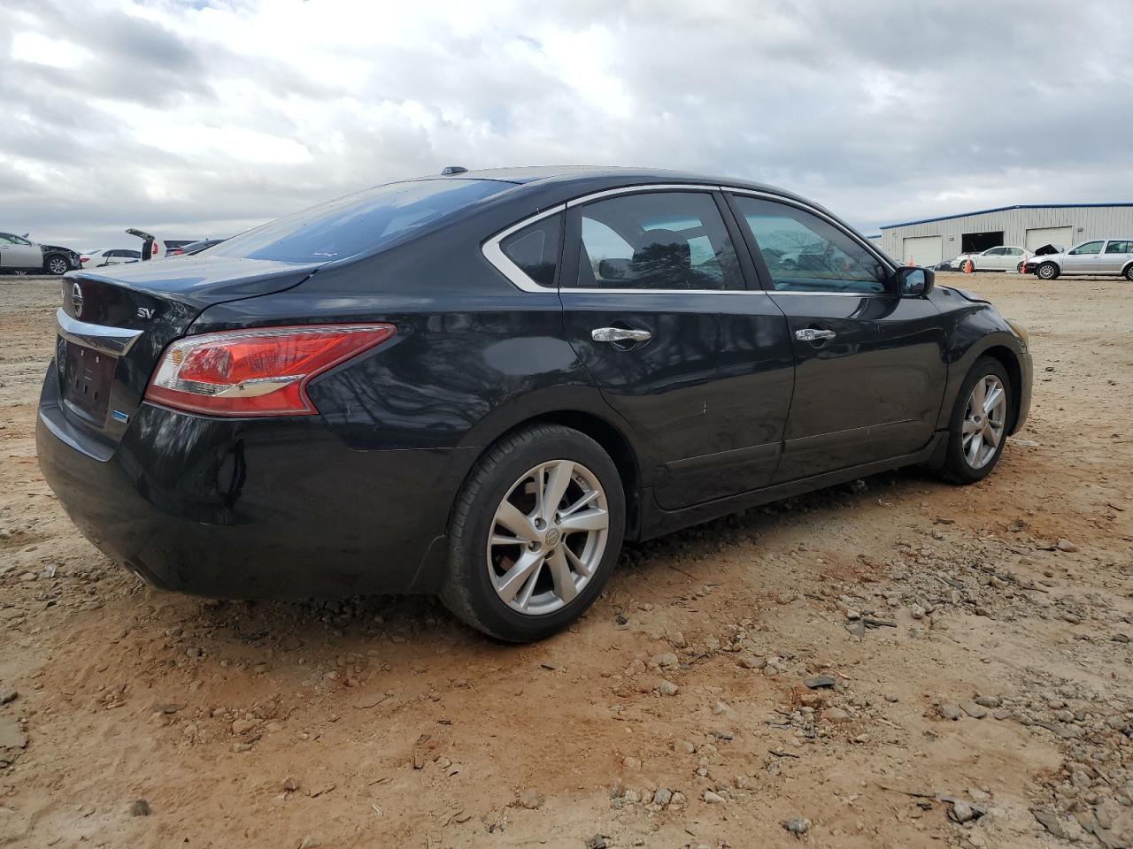 2013 Nissan Altima - Image 3