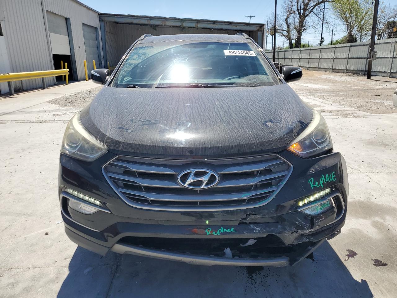 2017 Hyundai Santa Fe - Image 5