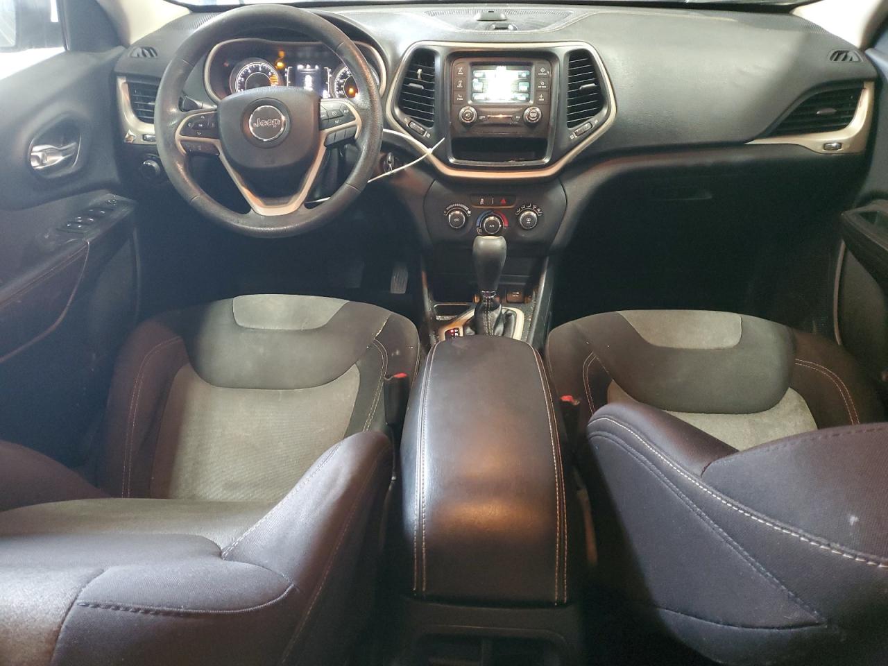 2016 Jeep Grand Cherokee - Image 8