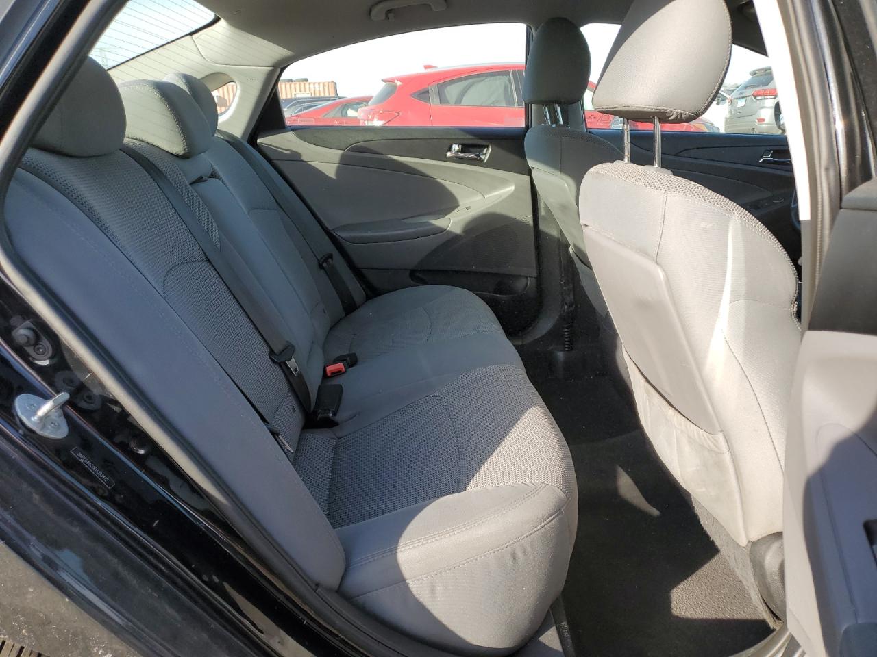 2014 Hyundai Sonata - Image 10