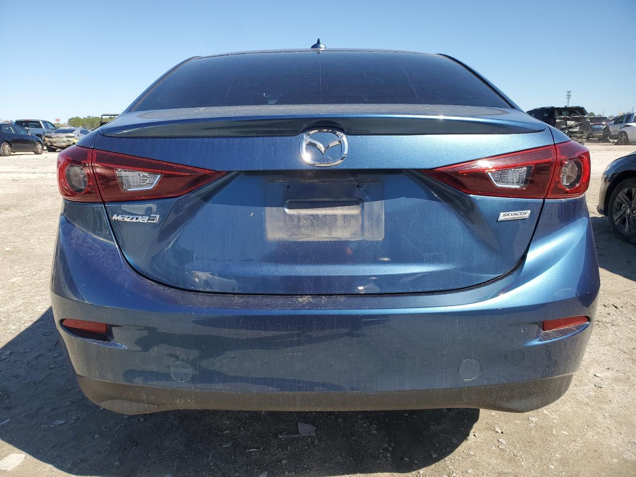 2017 Mazda 3 - Image 6