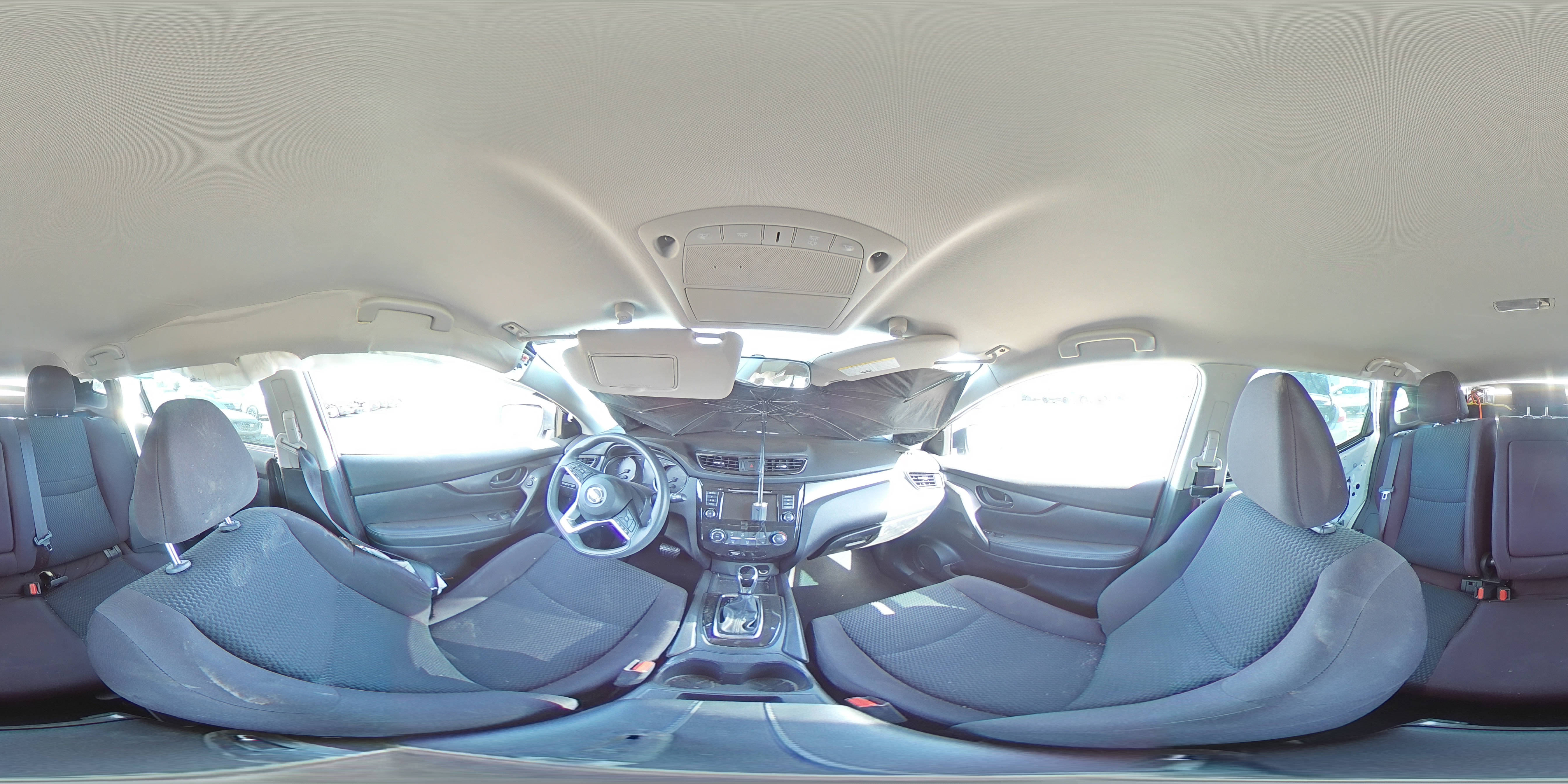 2019 Nissan Rogue - Image 12