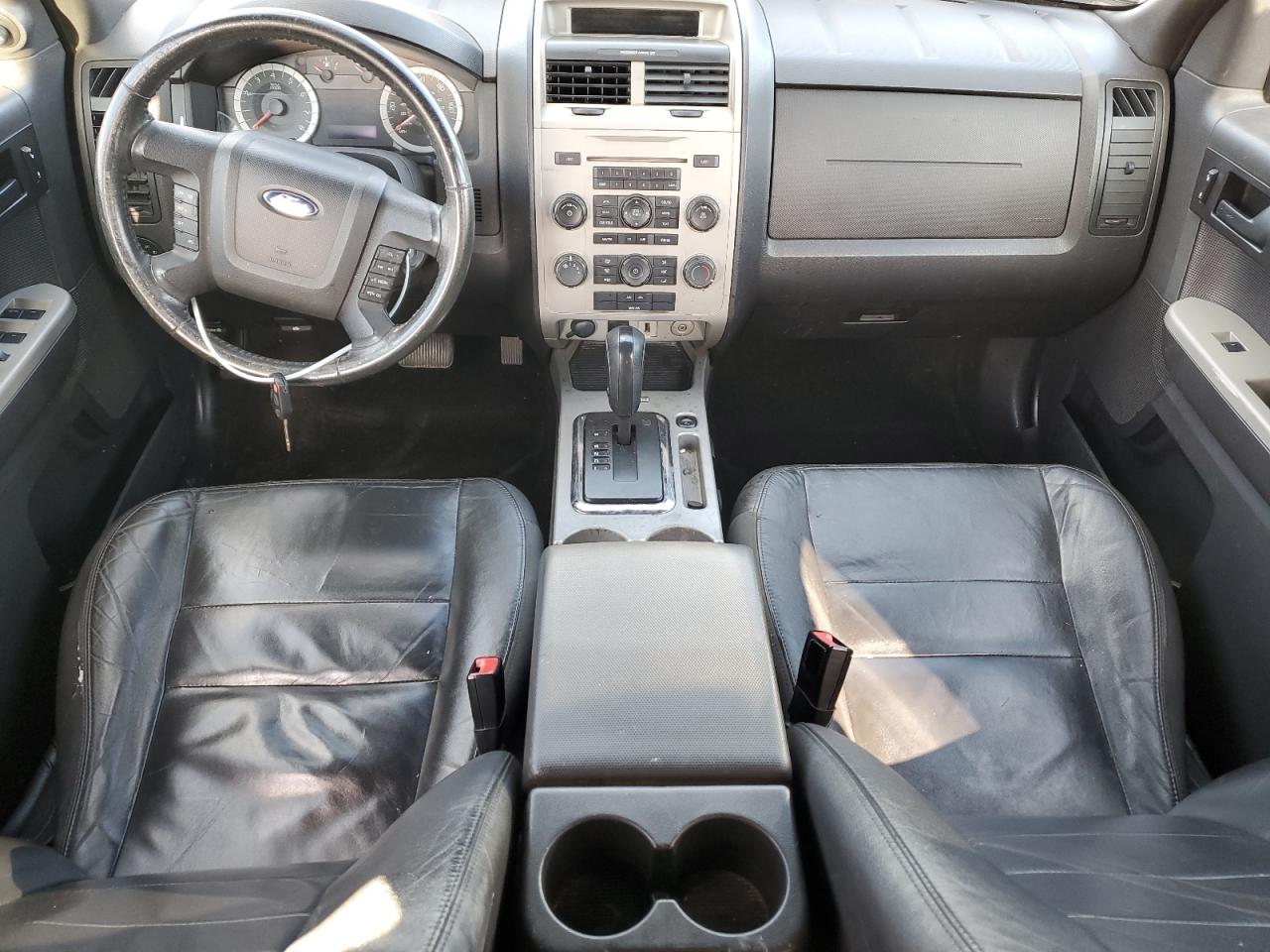 2010 Ford Escape - Image 8