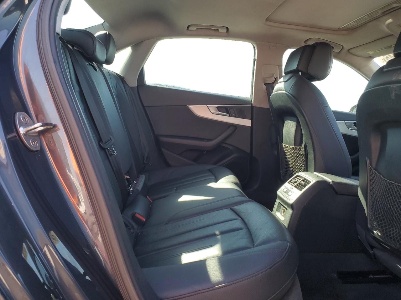 2017 Audi A4 - Image 10