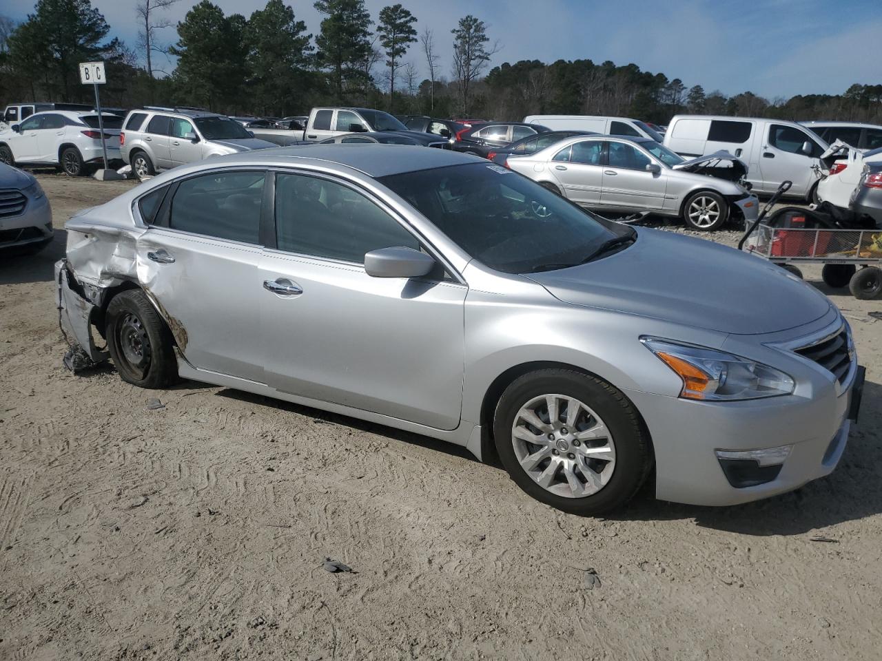 2013 Nissan Altima - Image 4
