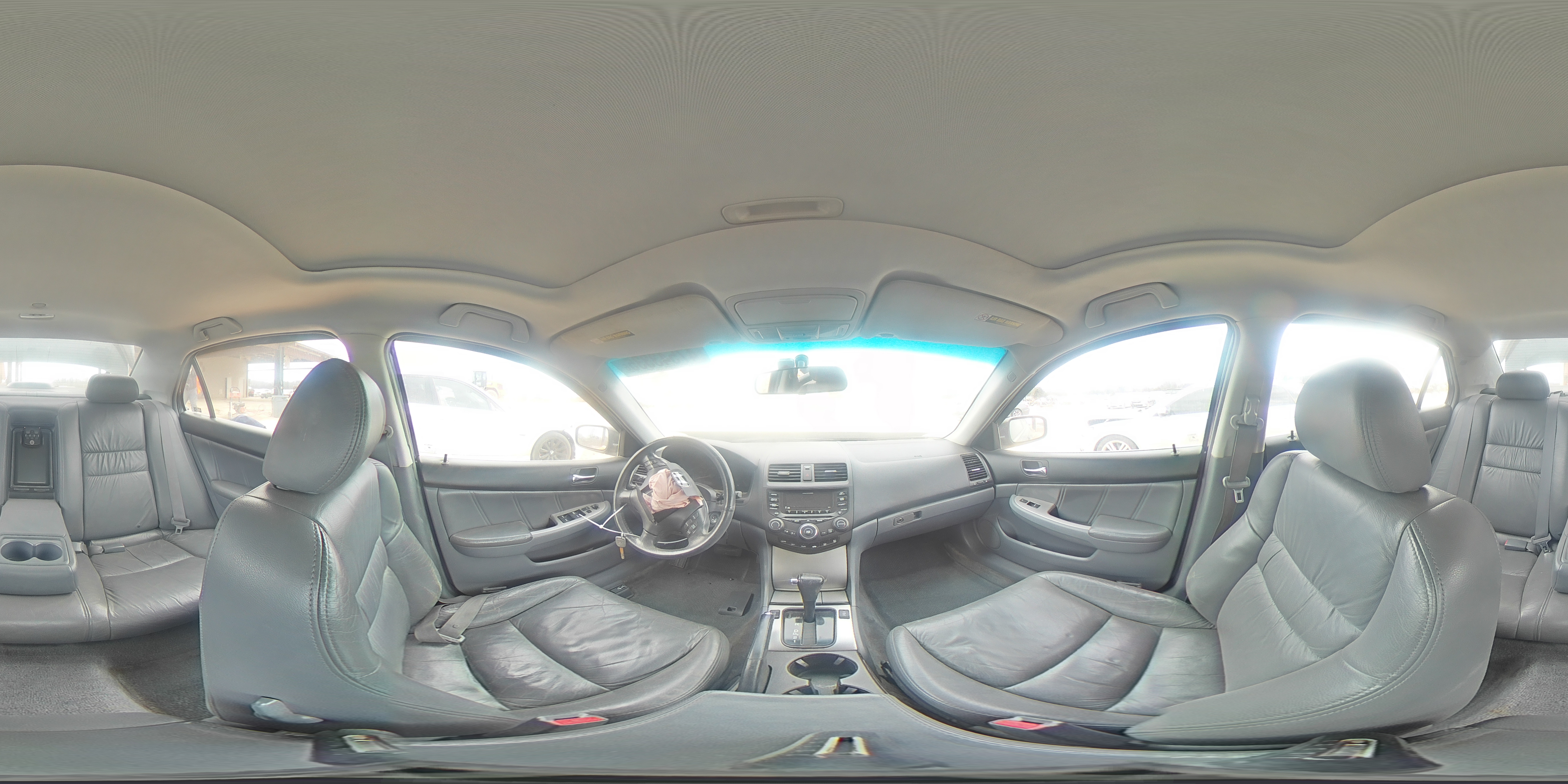 2004 Honda Accord - Image 13