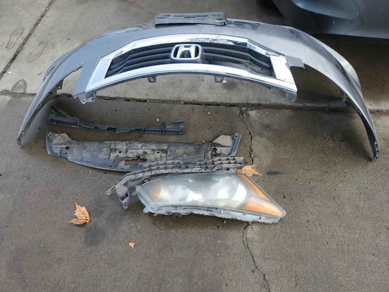2009 Honda Accord - Image 13