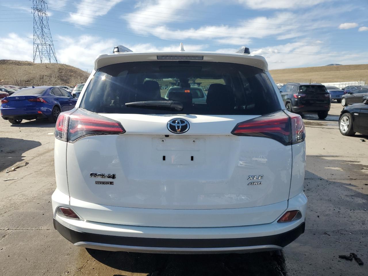 JTMRFREV6HJ107218 TOYOTA RAV4 2017
