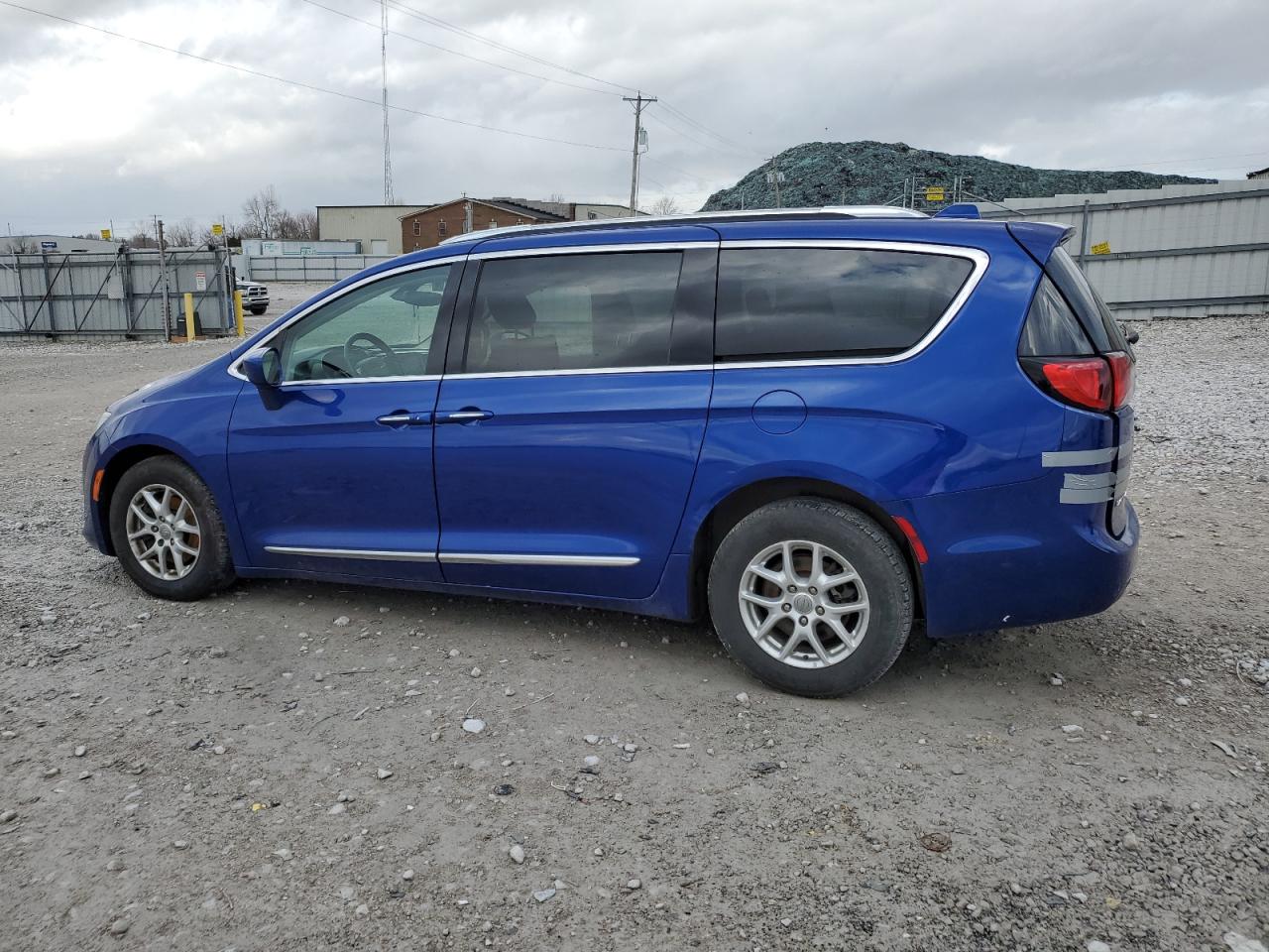 2020 Chrysler Pacifica - Image 2