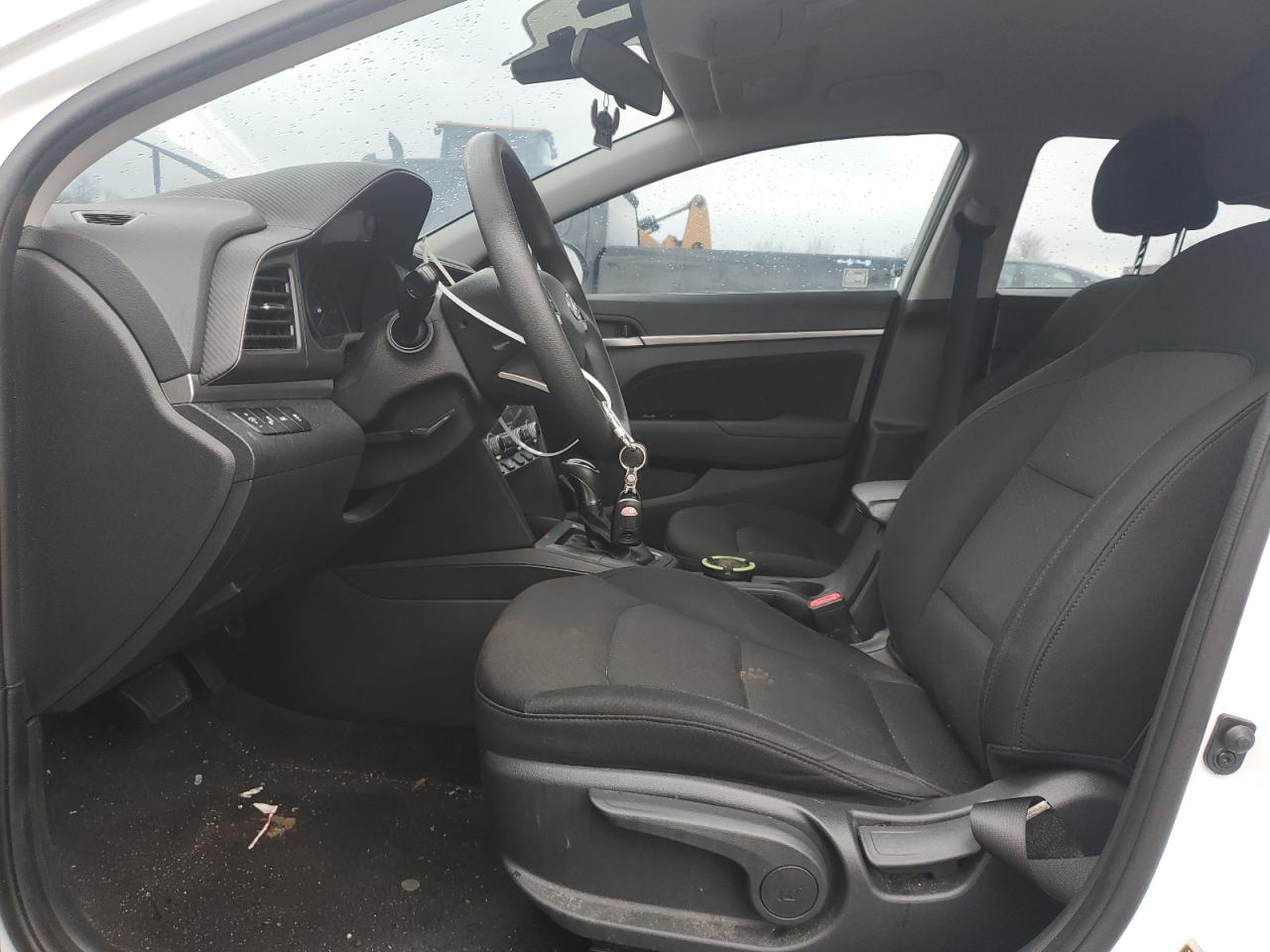2020 Hyundai Elantra - Image 7