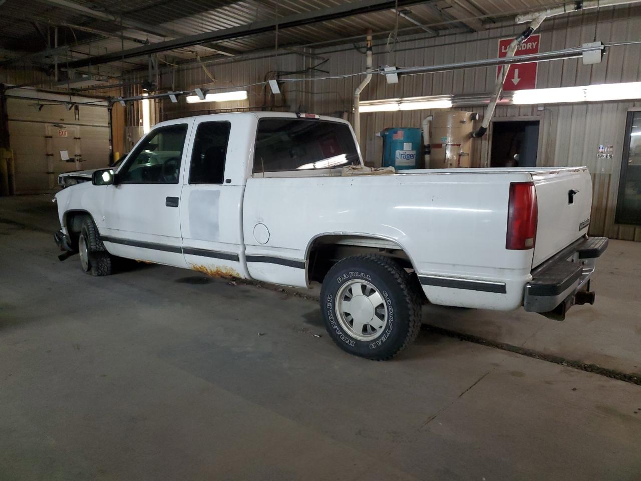 1998 Chevrolet Silverado - Image 2