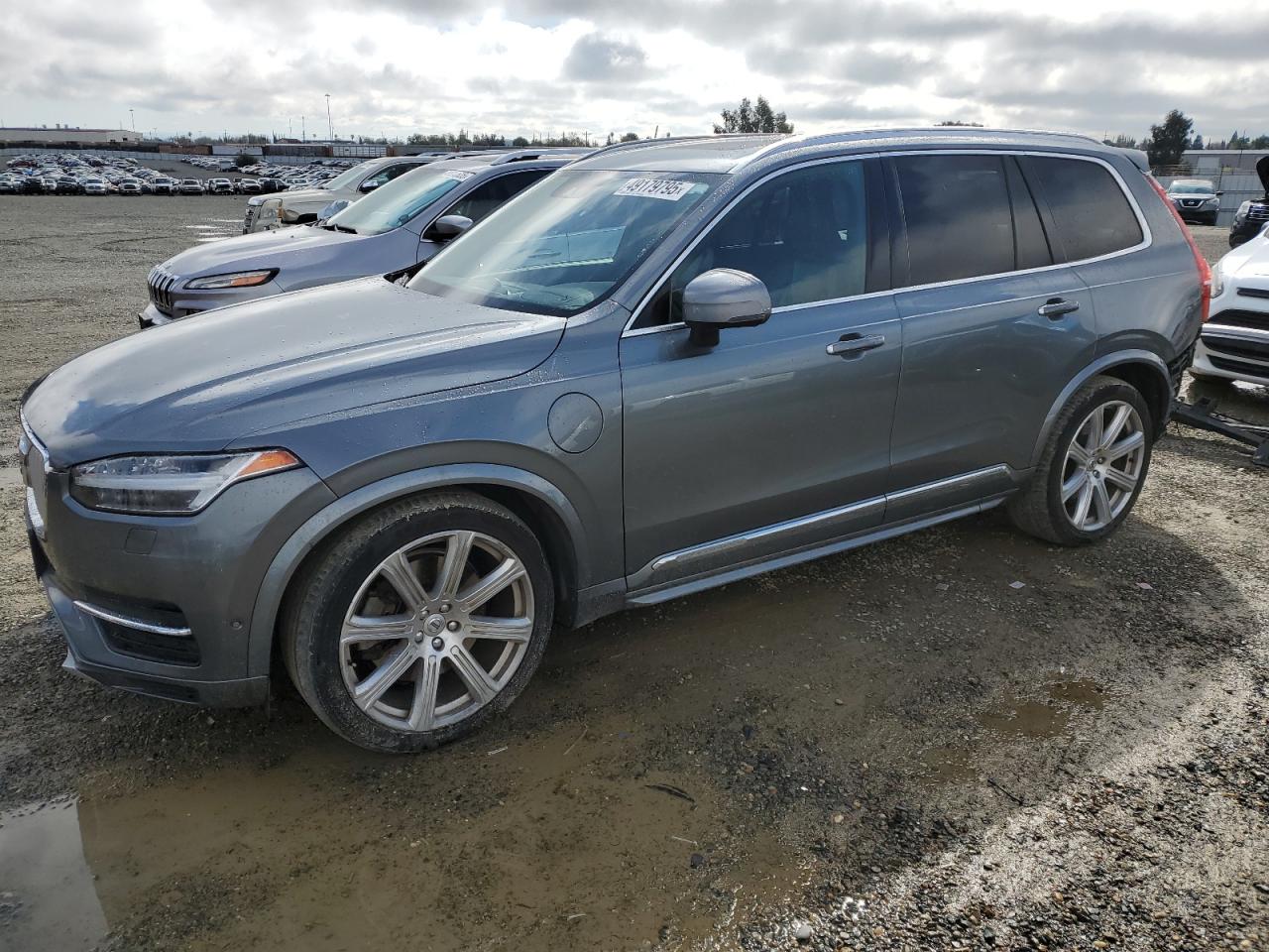 2017 Volvo Xc90 T8 zu verkaufen in Antelope, CA - Rear End