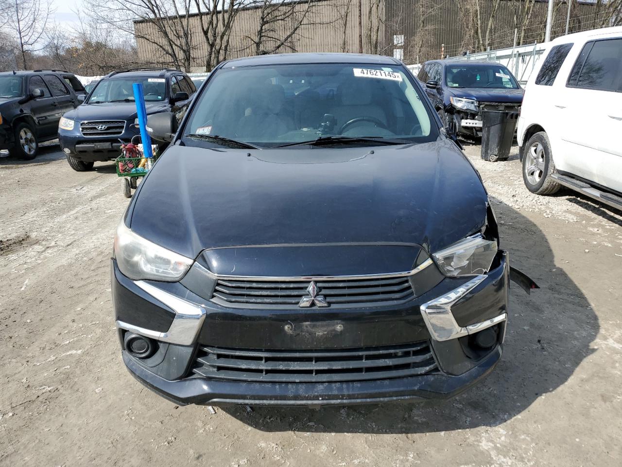 2017 Mitsubishi Outlander - Image 5
