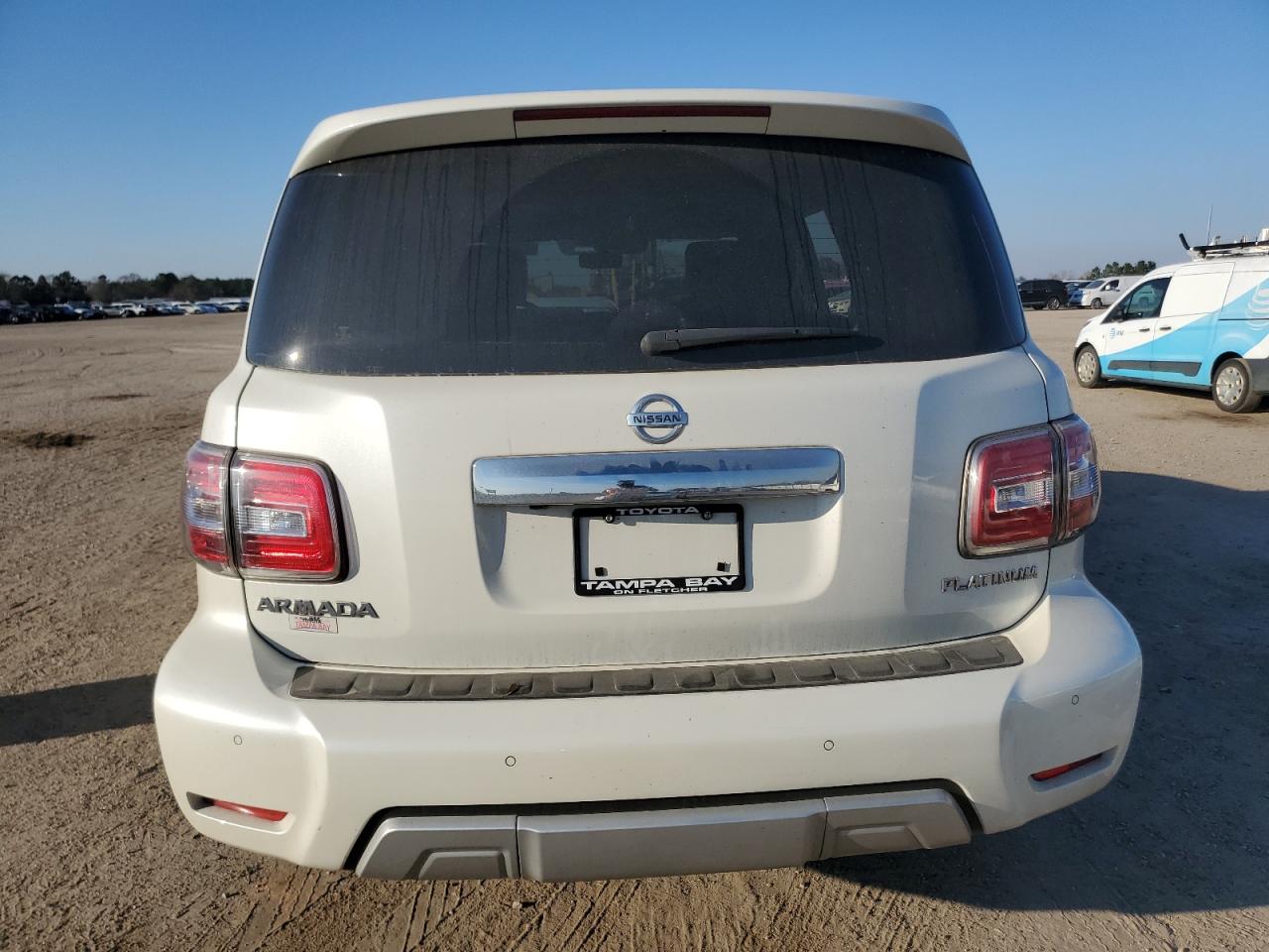 2018 Nissan Armada - Image 6