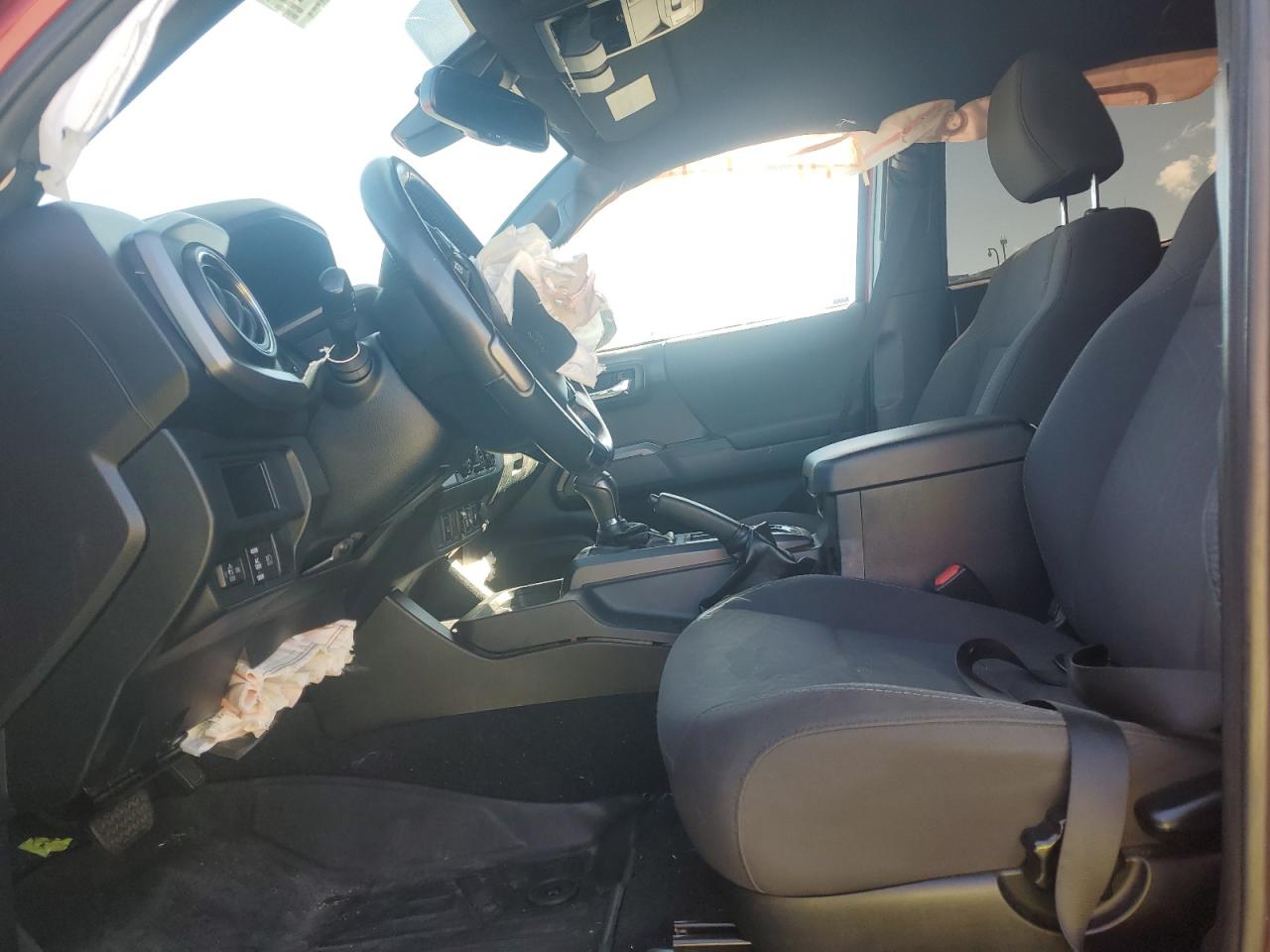 2018 Toyota Tacoma - Image 7