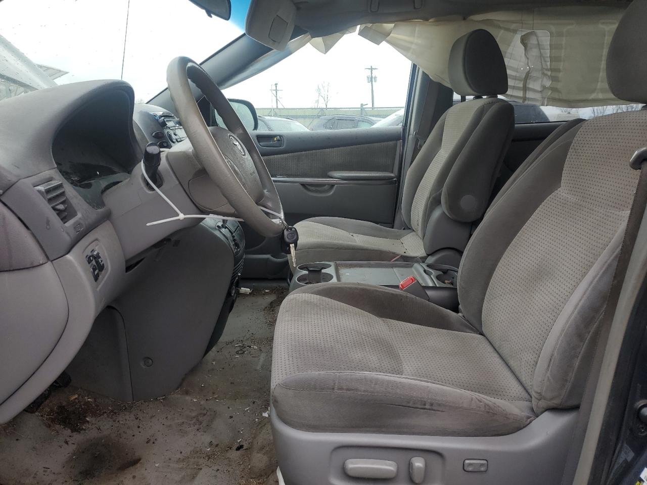 2009 Toyota Sienna - Image 7