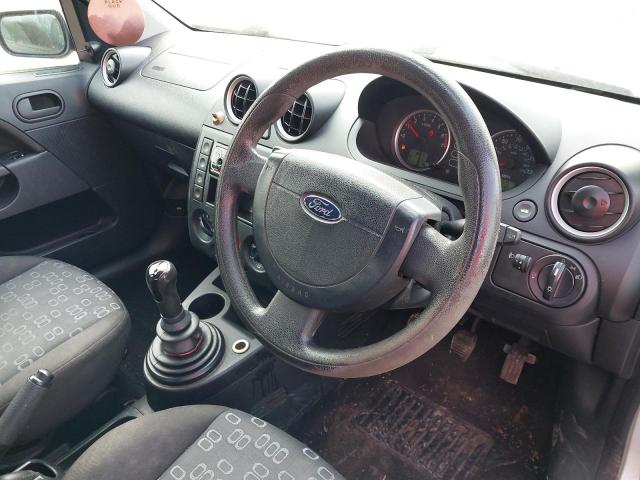 2005 FORD FIESTA STY