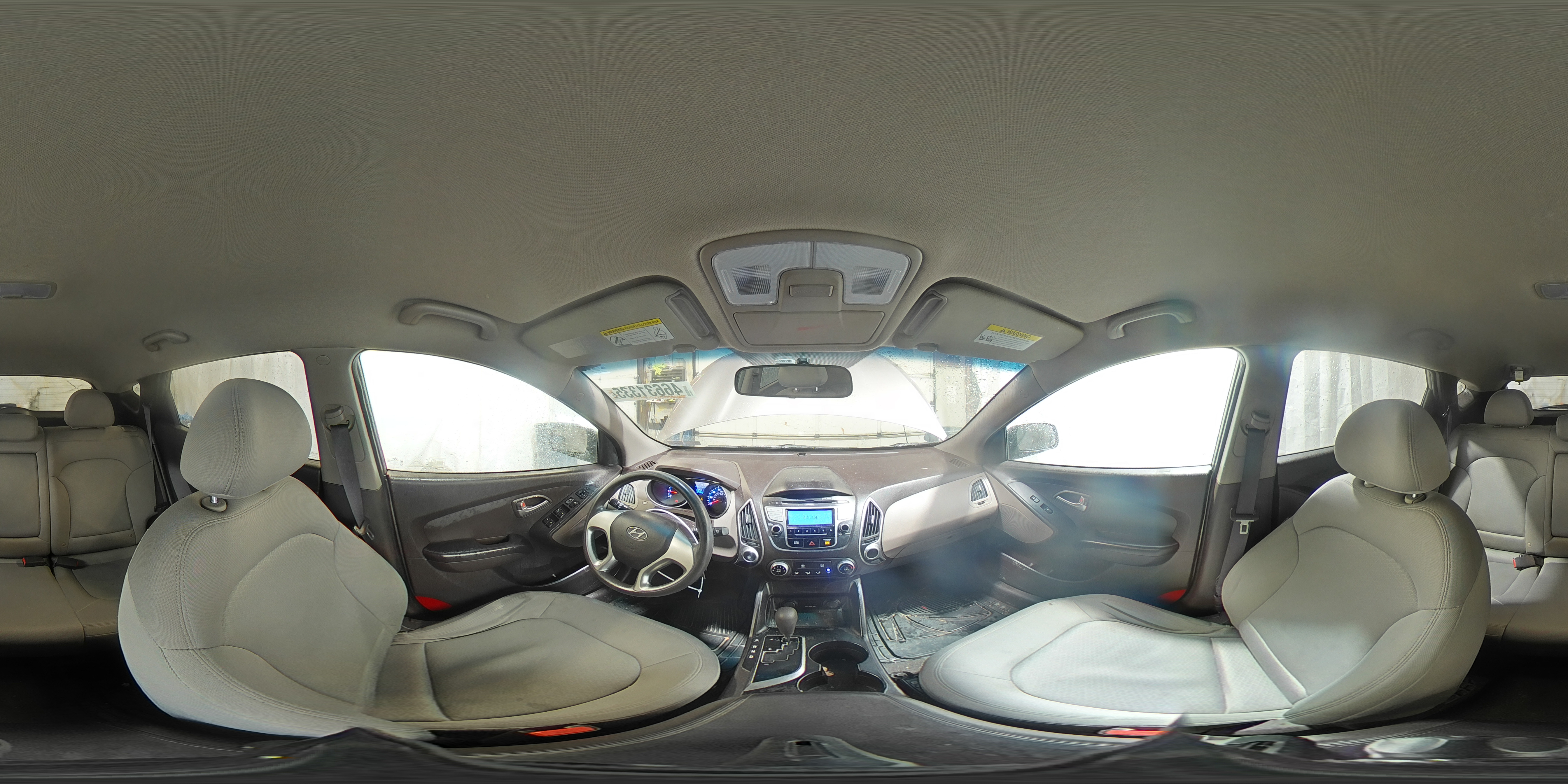 2012 Hyundai Tucson - Image 15