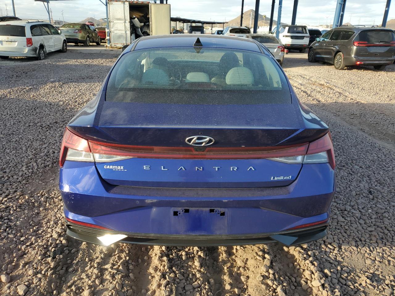 2023 Hyundai Elantra - Image 6