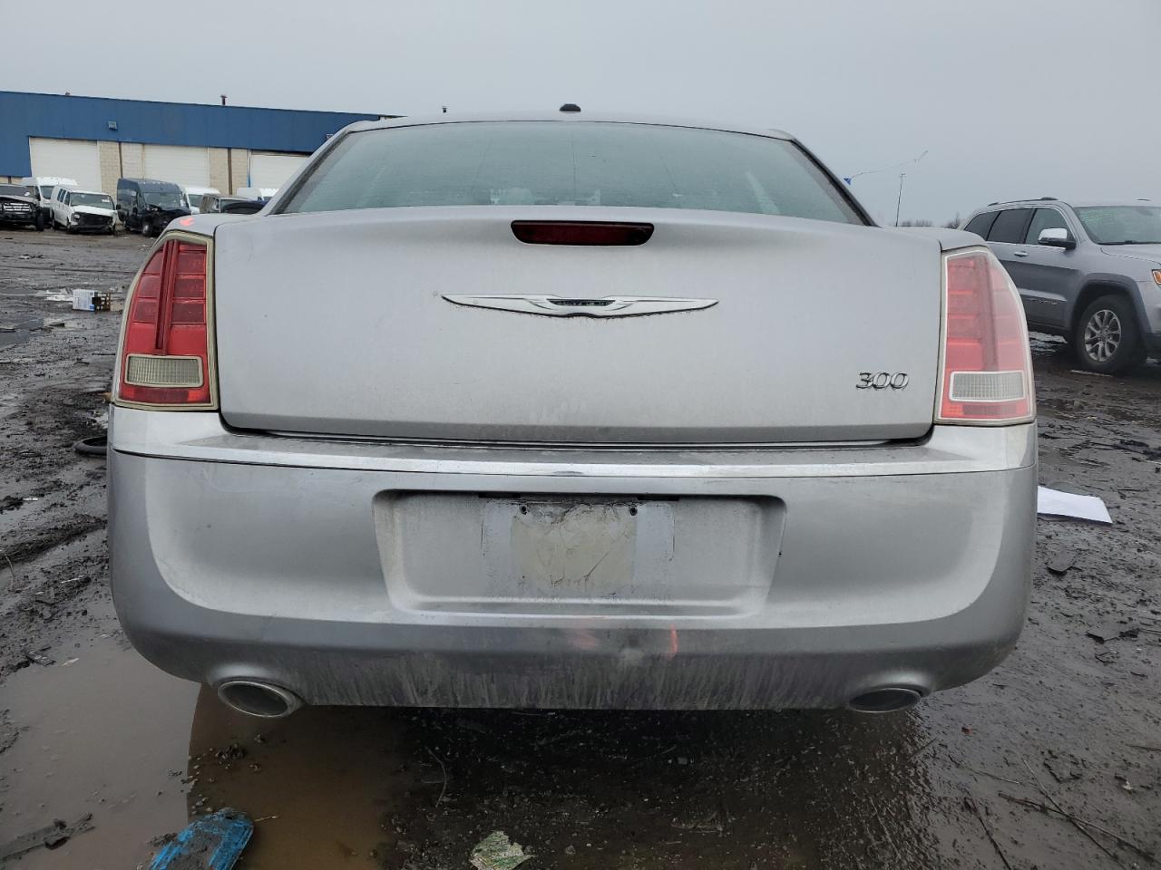 2011 Chrysler 300 - Image 6