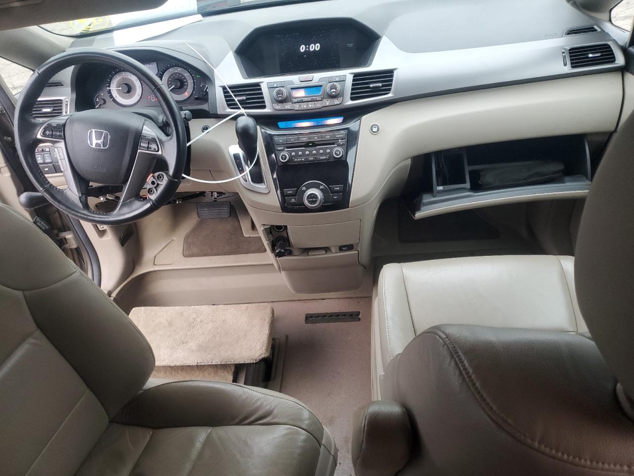 2013 Honda Odyssey - Image 8