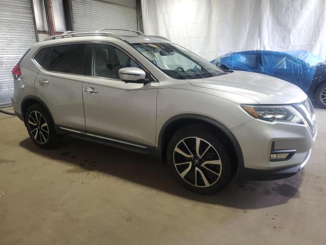  NISSAN ROGUE 2017 Серебристый