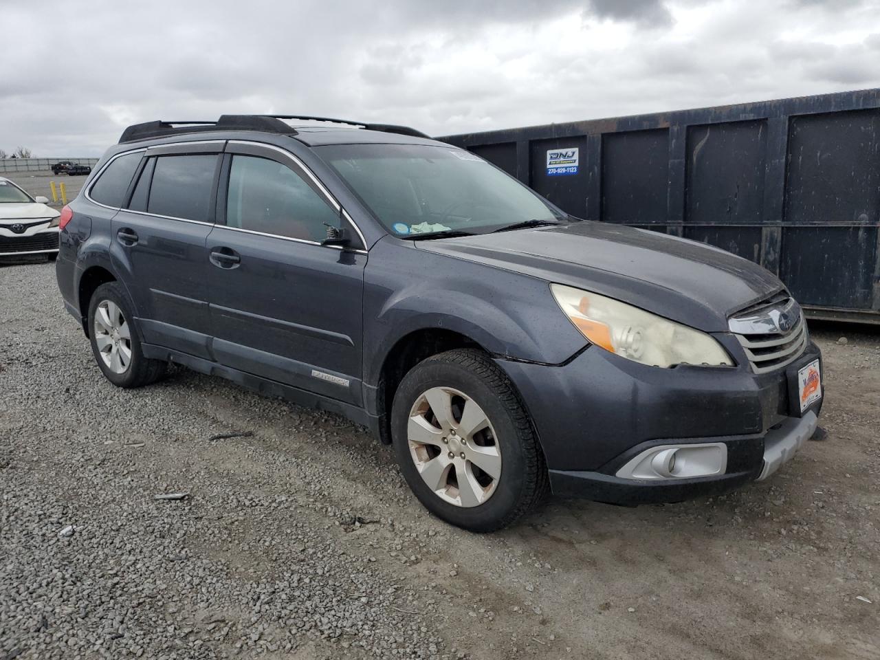 2011 Subaru Outback - Image 4