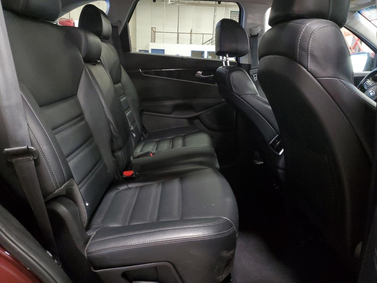 2017 Kia Sorento - Image 11