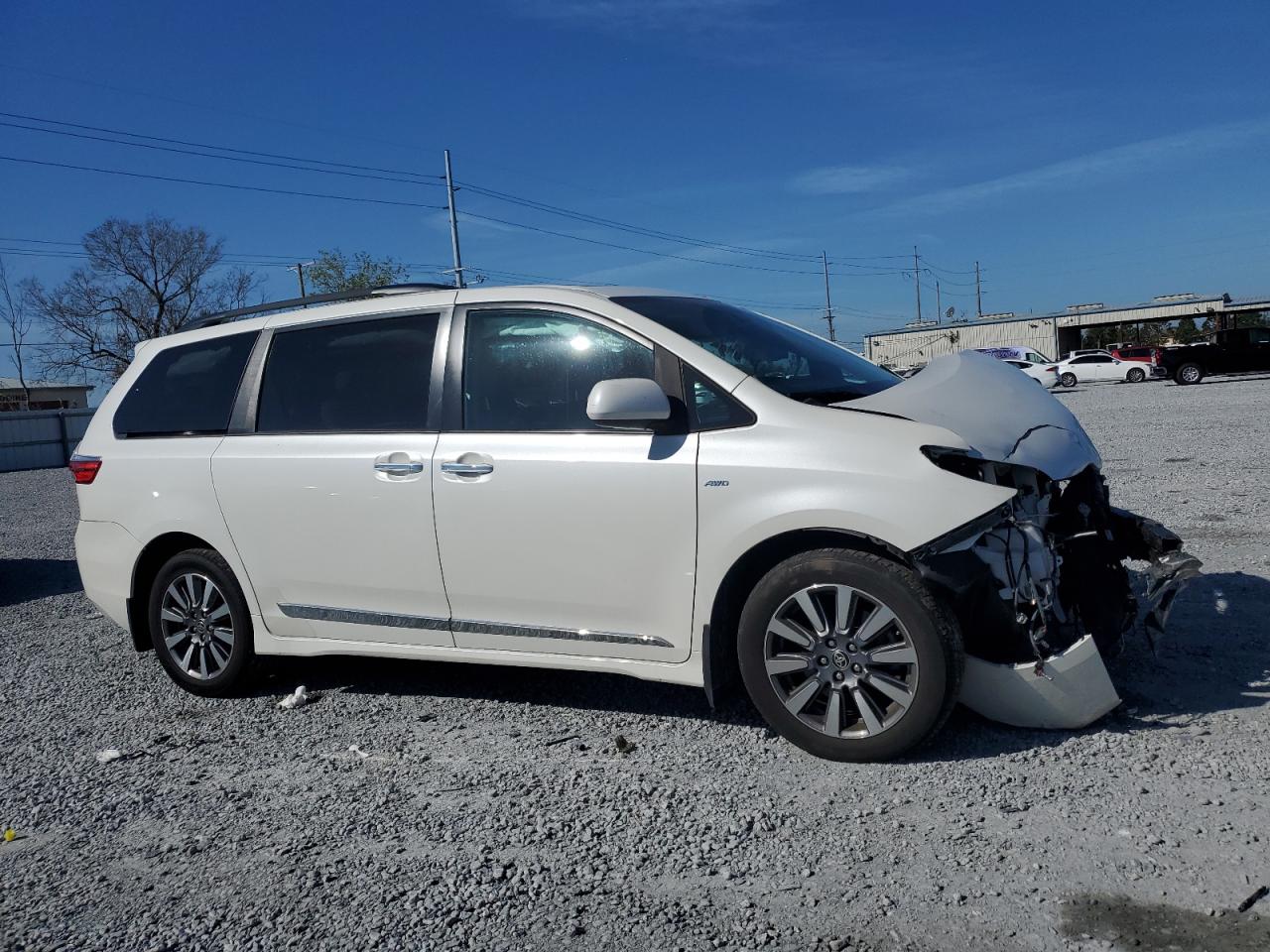 2020 Toyota Sienna - Image 4