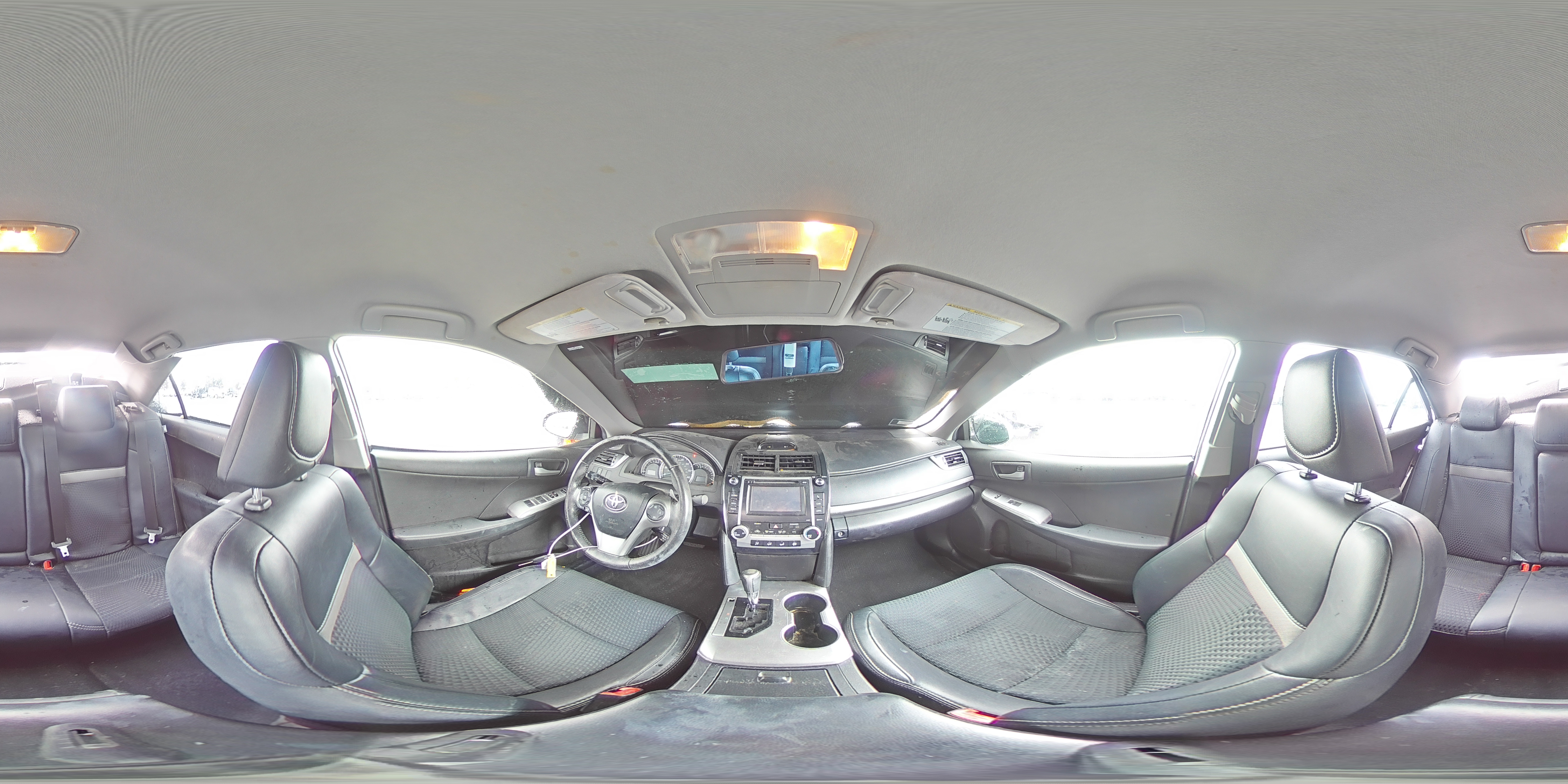 2012 Toyota Camry - Image 13