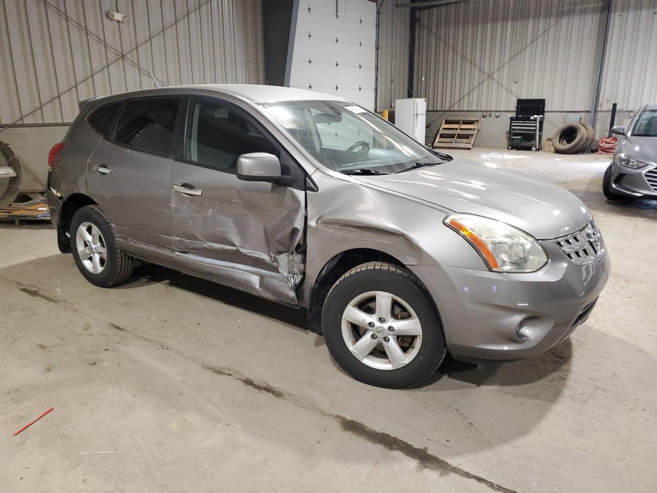 2013 Nissan Rogue - Image 4