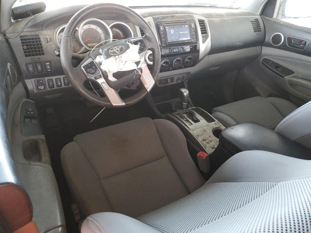 2014 Toyota Tacoma - Image 8