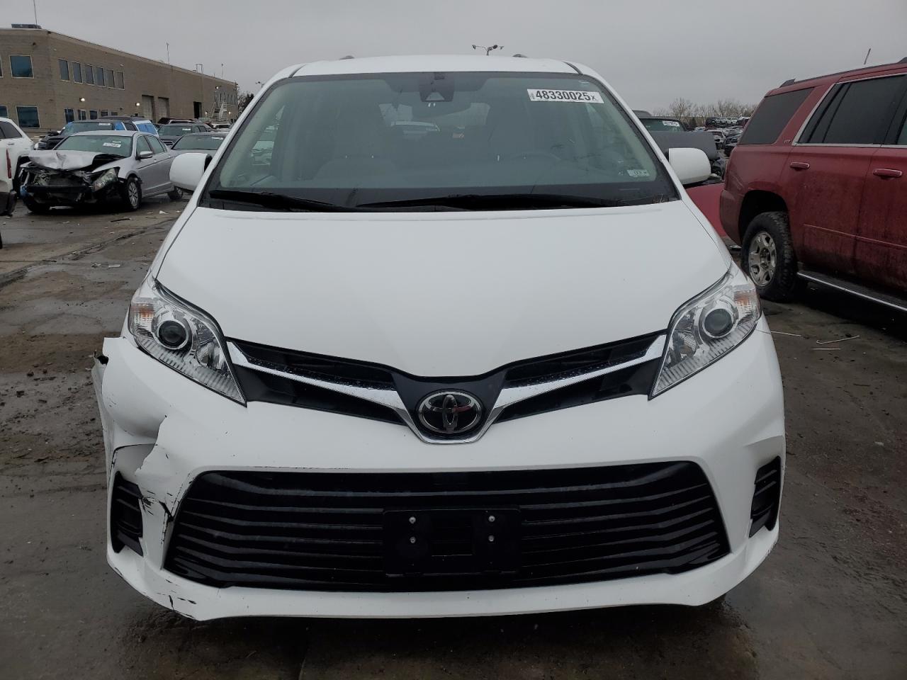 2018 Toyota Sienna - Image 5