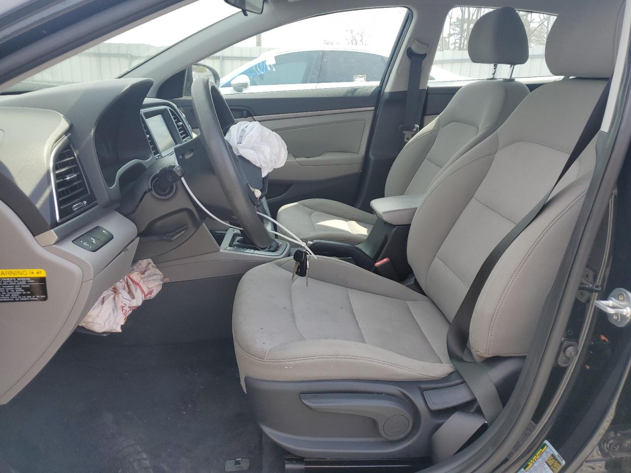2018 Hyundai Elantra - Image 7
