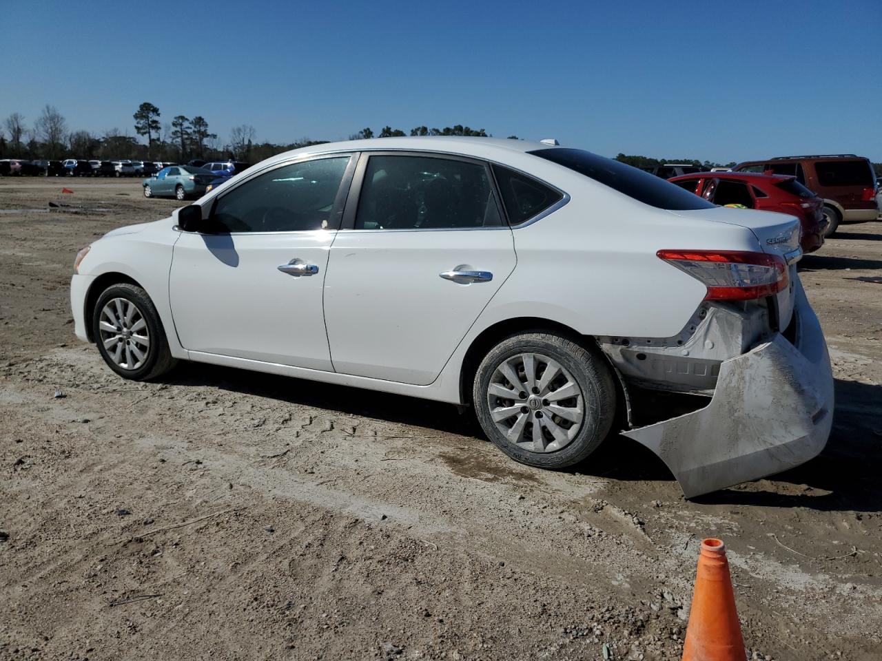 2015 Nissan Sentra - Image 2