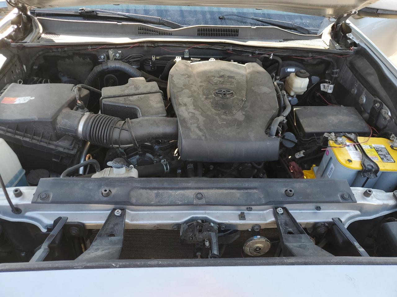 2017 Toyota Tacoma - Image 11