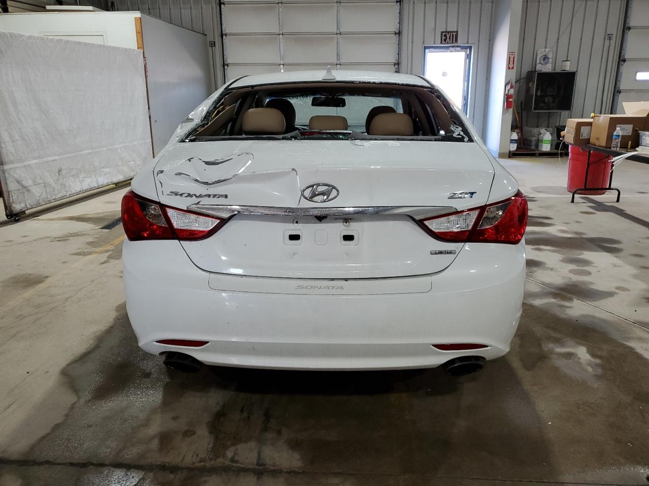 2011 Hyundai Sonata - Image 6