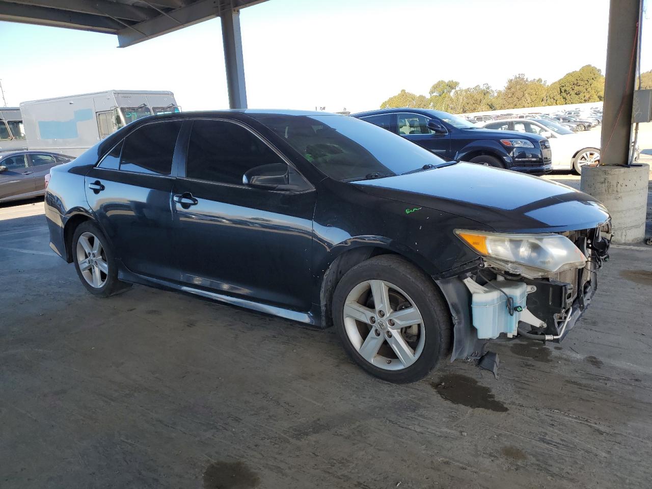 2013 Toyota Camry - Image 4