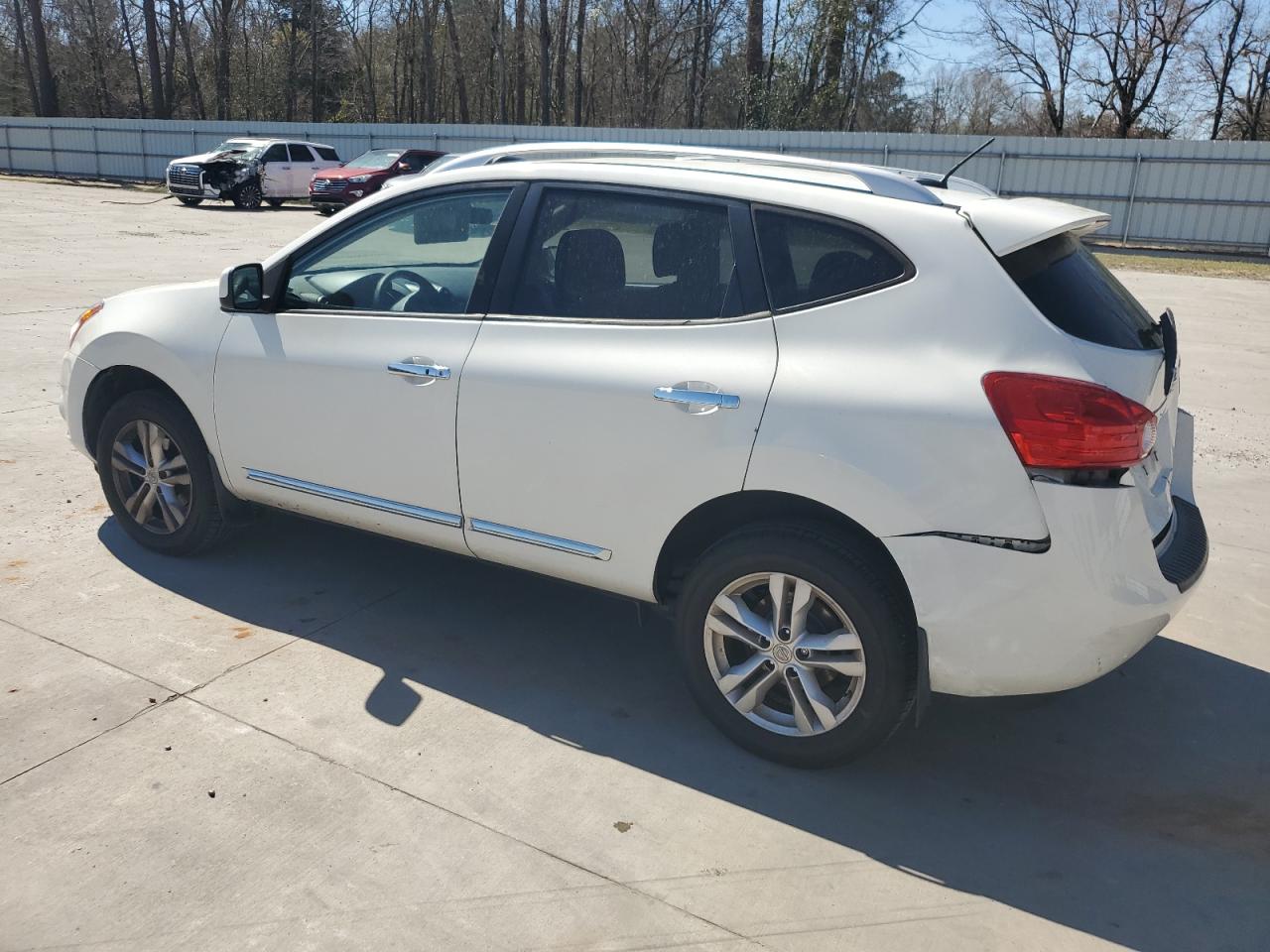2013 Nissan Rogue - Image 2