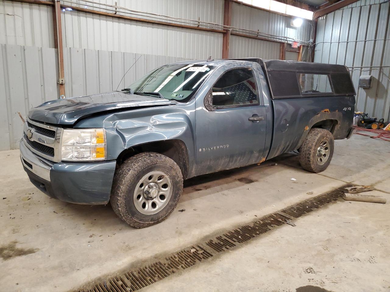 2009 Chevrolet Silverado - Image 1