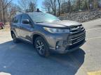 2018 Toyota Highlander Le продається в North Billerica, MA - Front End