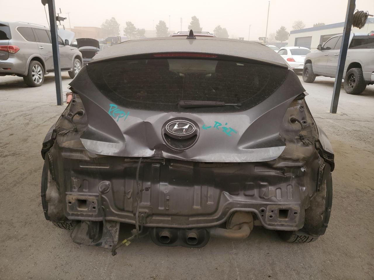 2015 Hyundai Veloster - Image 6