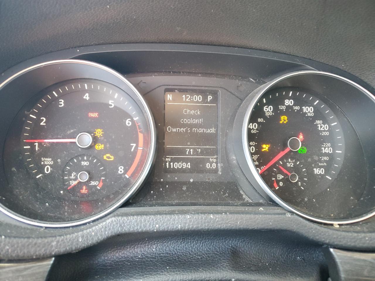 2018 Volkswagen Passat - Image 9
