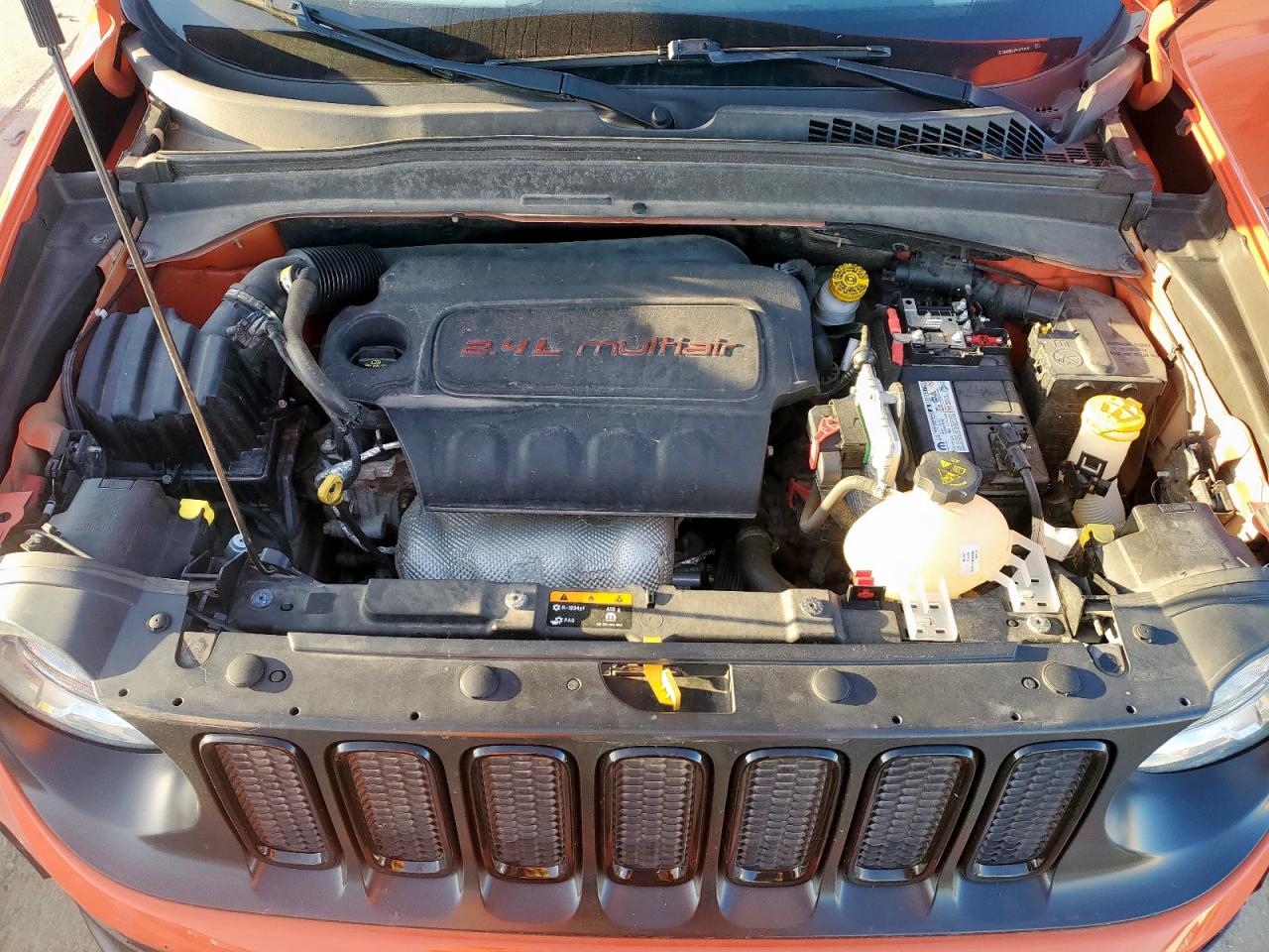 2018 Jeep Renegade - Image 12