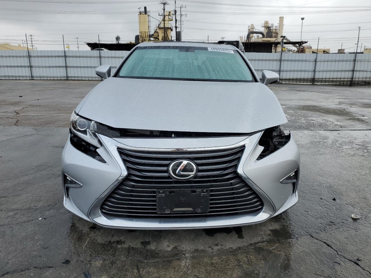 2016 Lexus ES - Image 5